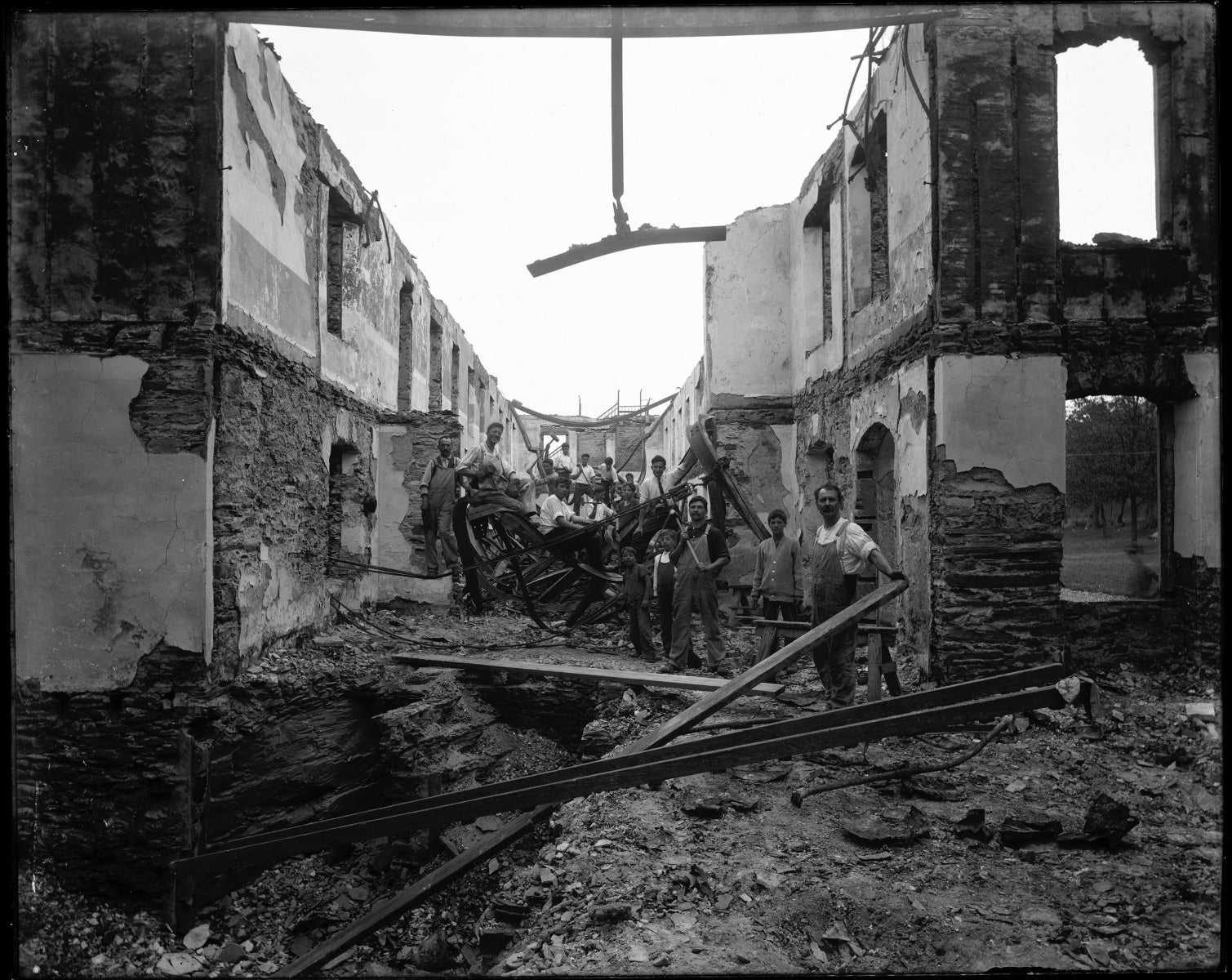 Workers at Monroe Ruins